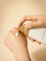 SKIN1004 Madagascar Centella Air-Fit Suncream Light SPF30 PA++++ (50ml) - Image 2